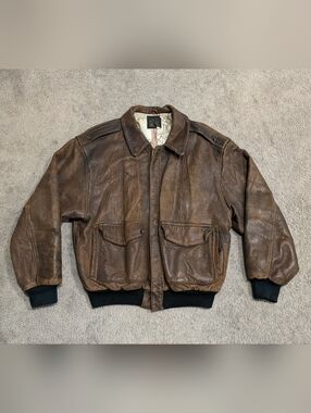 Vintage Mens Avirex Type A-2 Leather Flight Jacket Size Medium Brown Bomber Map